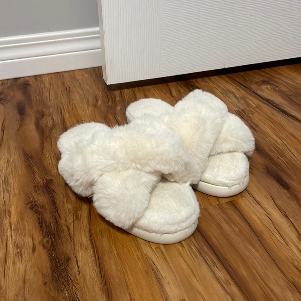 White Crossover Slippers